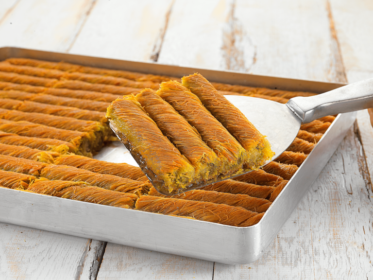 Kaymaklı Fıstıklı Burma Kadayıf | Ankara Baklava | Faruk Güllüoğlu Ankara